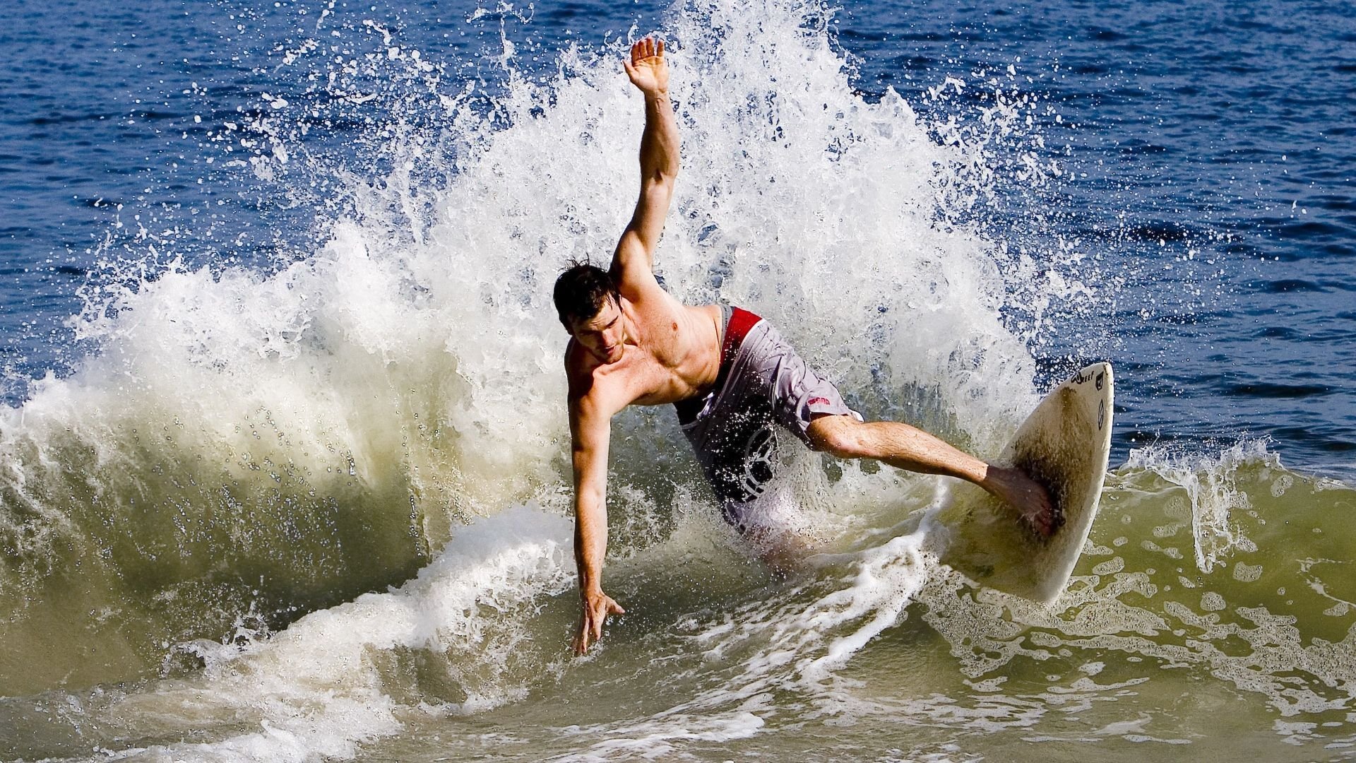 开云网页版-_明星运动员家庭：幕后支持故事温暖人心_，中国运动员家庭背景最好